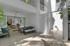 Elysium Private Apartments at The Beach Club