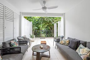 Elysium Private Apartments at The Beach Club