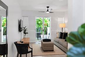 Elysium Private Apartments at The Beach Club