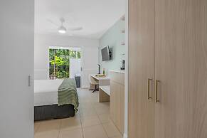 Elysium Private Apartments at The Beach Club