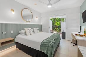 Elysium Private Apartments at The Beach Club