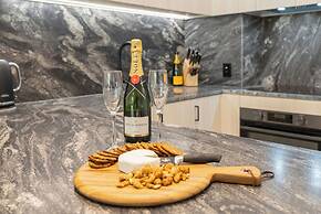 Elysium Private Apartments at The Beach Club