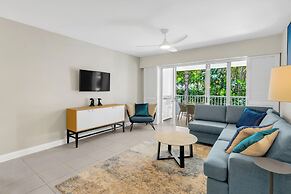 Elysium Private Apartments at The Beach Club