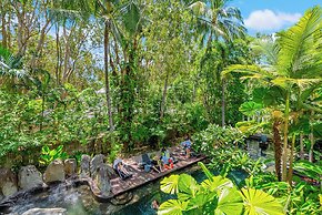 Elysium Private Apartments at The Beach Club