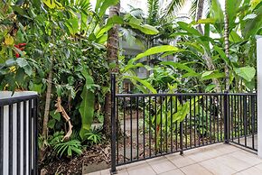 Elysium Private Apartments at The Beach Club