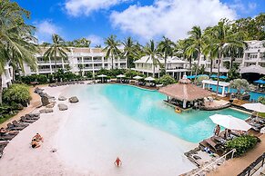 Elysium Private Apartments at The Beach Club