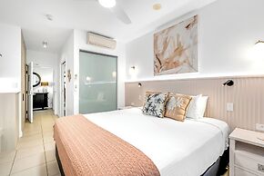 Elysium Private Apartments at The Beach Club