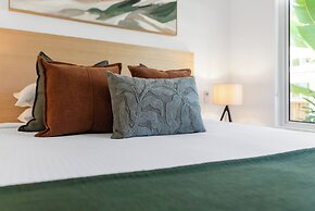 Elysium Private Apartments at The Beach Club