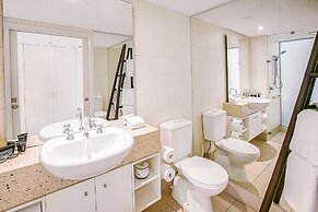 Elysium Private Apartments at The Beach Club