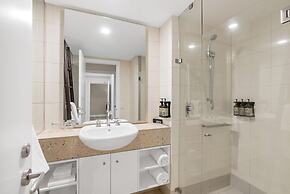 Elysium Private Apartments at The Beach Club