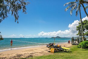 Elysium Private Apartments at The Beach Club