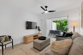 Elysium Private Apartments at The Beach Club