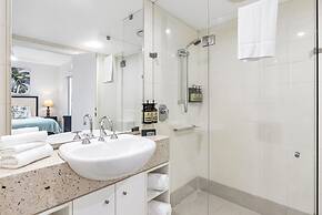 Elysium Private Apartments at The Beach Club