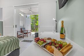 Elysium Private Apartments at The Beach Club