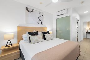 Elysium Private Apartments at The Beach Club