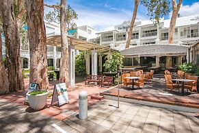 Elysium Private Apartments at The Beach Club