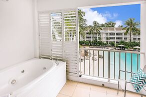 Elysium Private Apartments at The Beach Club