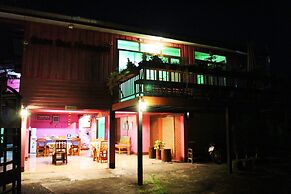 Baan Bua Homestay - Hostel