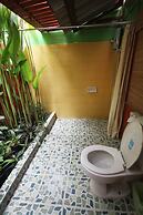 Baan Bua Homestay - Hostel