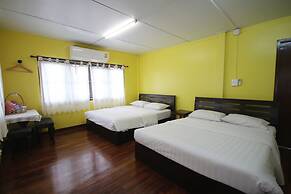 Baan Bua Homestay - Hostel