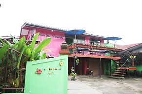 Baan Bua Homestay - Hostel