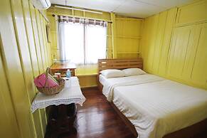 Baan Bua Homestay - Hostel