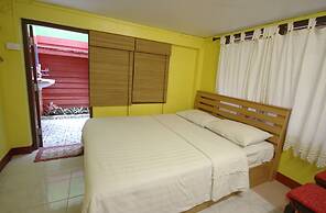 Baan Bua Homestay - Hostel