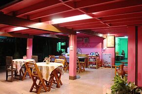 Baan Bua Homestay - Hostel