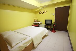 Baan Bua Homestay - Hostel