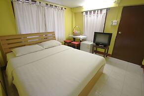 Baan Bua Homestay - Hostel