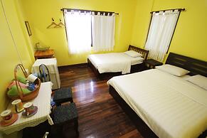 Baan Bua Homestay - Hostel