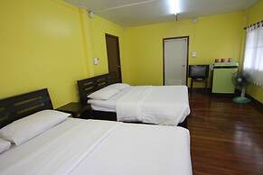 Baan Bua Homestay - Hostel