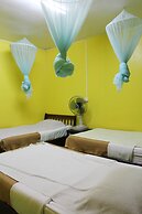 Baan Bua Homestay - Hostel