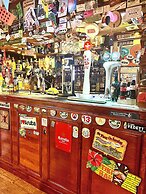 Clifton Court Metro Hotel