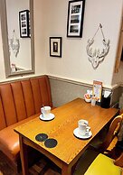 Clifton Court Metro Hotel