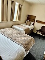 Clifton Court Metro Hotel