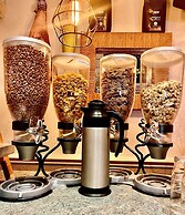 Clifton Court Metro Hotel