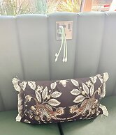 Clifton Court Metro Hotel