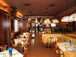 Hotel Karol