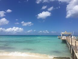 Apartaments at Cadaques Caribe