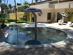 Floral Inn Family Hotel