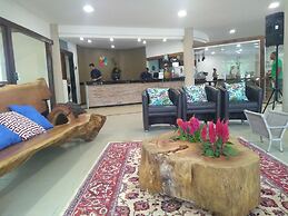 Floral Inn Family Hotel