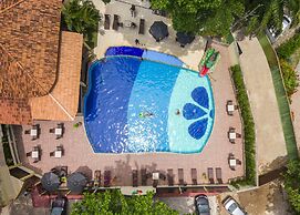 Floral Inn Family Hotel