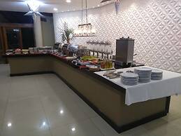 Floral Inn Family Hotel