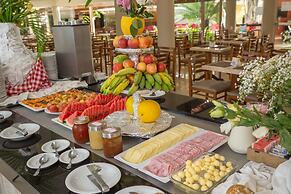 Floral Inn Family Hotel