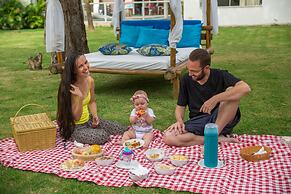 Floral Inn Family Hotel