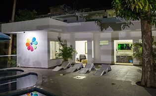 Floral Inn Family Hotel