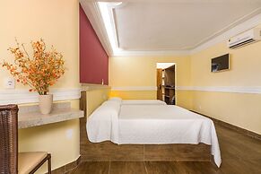 Floral Inn Family Hotel