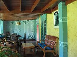 Tierra Magica B&B and Art Studio