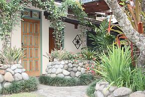 Tierra Magica B&B and Art Studio